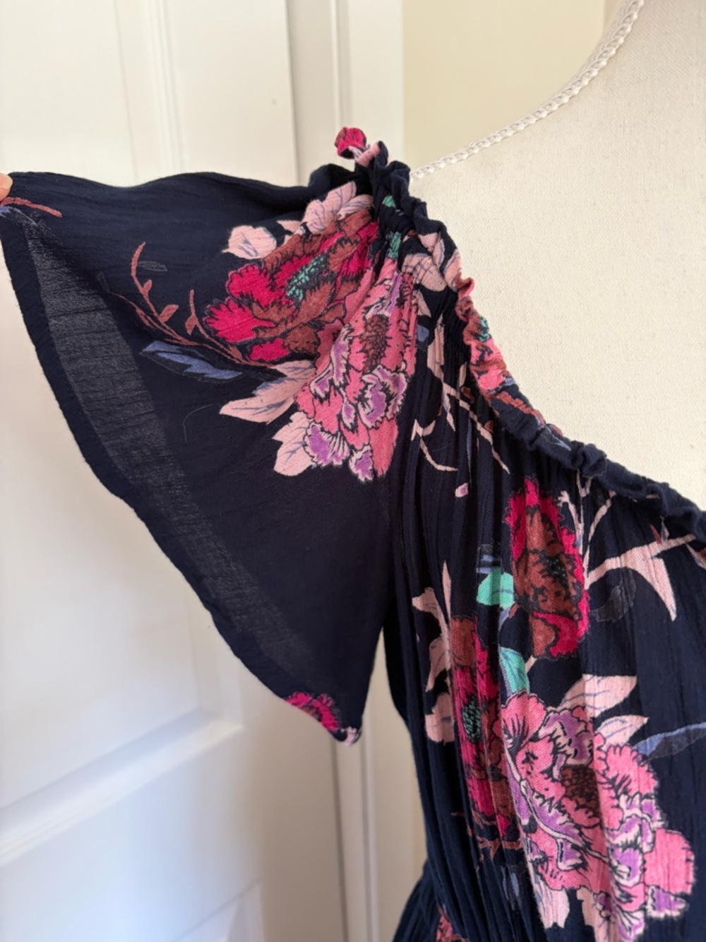 Patrons of Peace Dark Blue Floral Ruffled Sleeve Feminine Casual Midi Dress-Sz-L - Picture 5 of 16